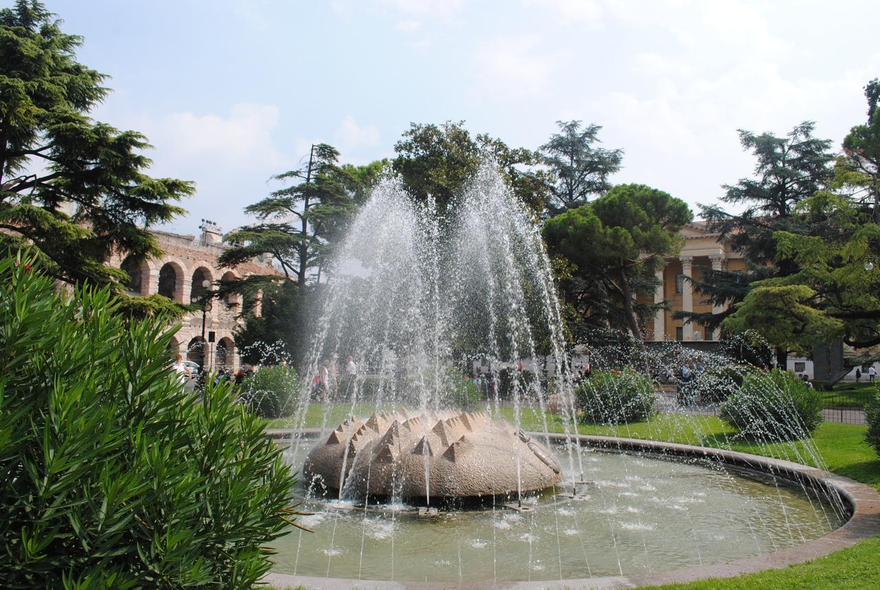 Dreaming Verona Rooms Exterior foto